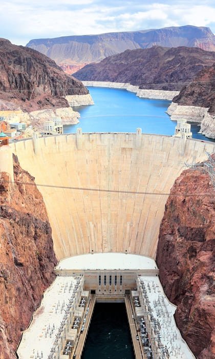 إدارة وتشغيل مجمع تجاري